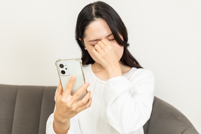 目がチカチカする…それって「閃輝暗点」かもしれません。脳梗塞の可能性があるので要注意